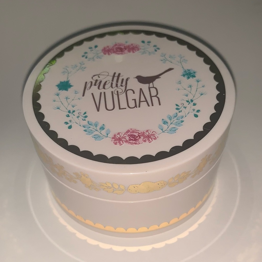✨Brand New✨ Pretty Vulgar Setting Powder